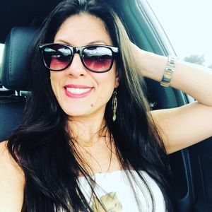 Meet your Posher, Yesica